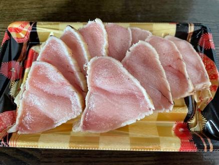 a13-051　脂 ビンチョウ まぐろ  藁焼き 約1㎏