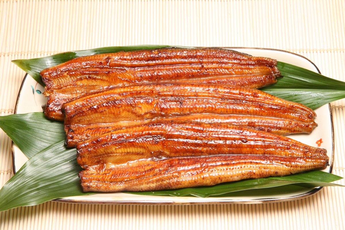 a20-445　うなぎ120ｇ長蒲焼×3、肝蒲焼100ｇ×1、たれ（山椒）、吸物セット