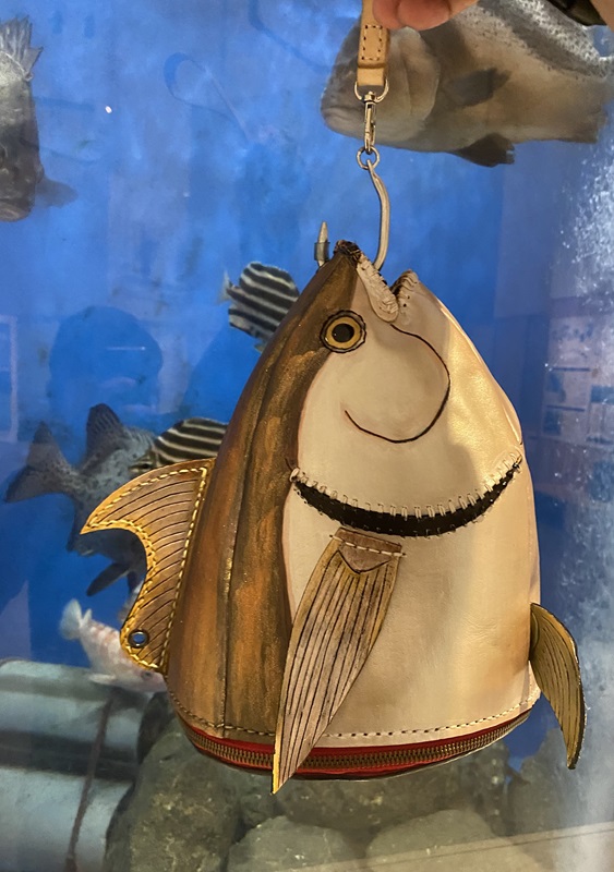 b220-004　まるでミナミマグロ ポシェット