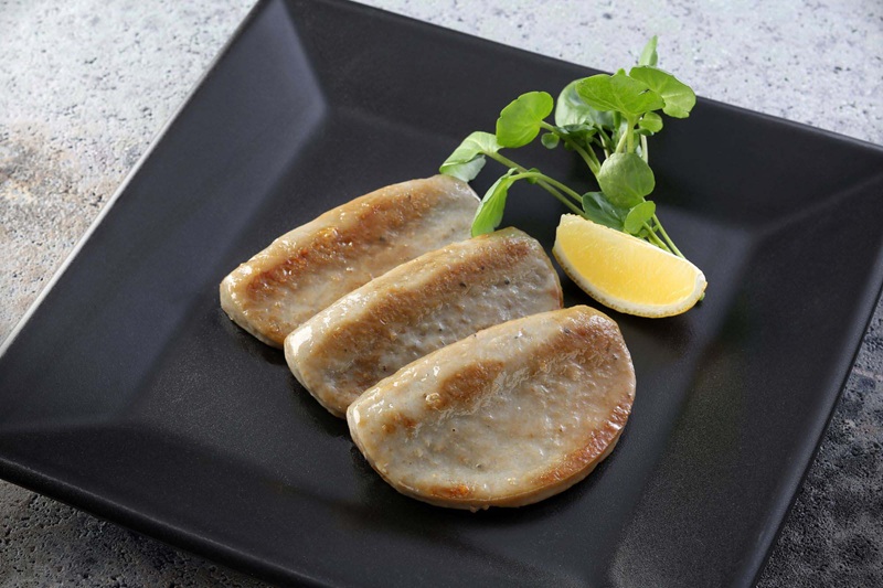 a10-1262　昔ながらの焼津の黒はんぺんとヘルシー練製品