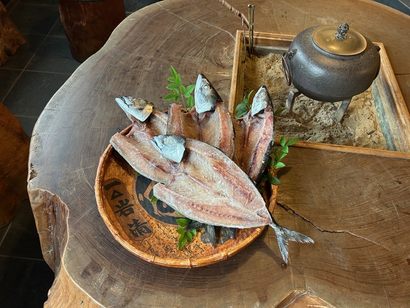 a10-588　「国産塩鯖 」1kg以上 1キロ以上 鯖 塩鯖 塩さば 塩サバ 冷凍 グルメ 添加物不使用