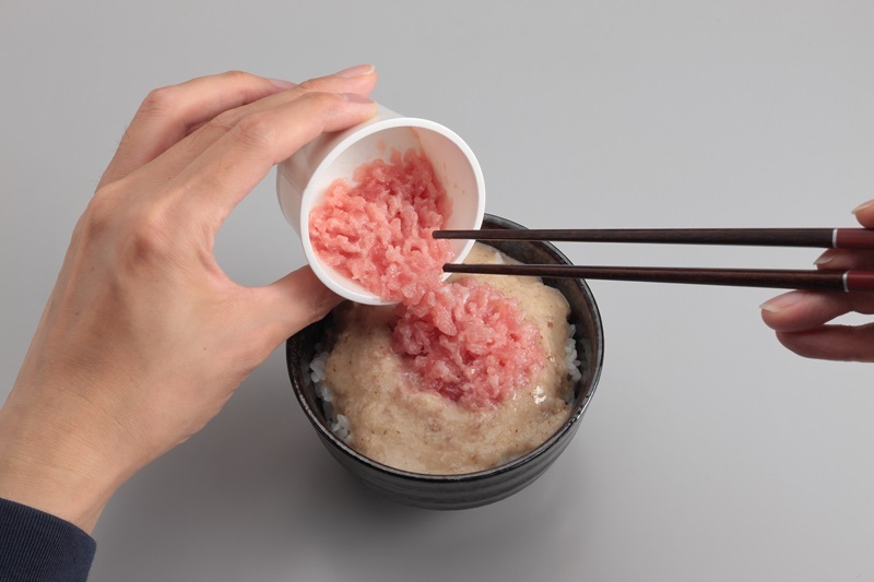 a12-224　だし専門店「勝男屋」の一膳とろトロ 自然薯・ネギトロセット