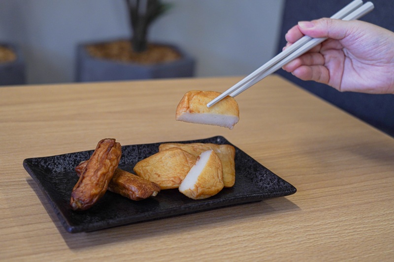 a22-061　冷凍 小分け訳ありさつま揚げ120g×24袋 総量2.8kg