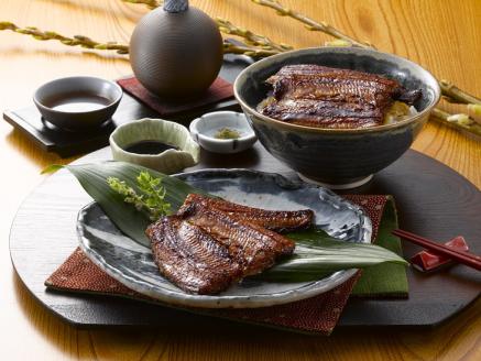 a50-087　静岡産うなぎ蒲焼「静生旅鰻」　８袋　RUSC0742