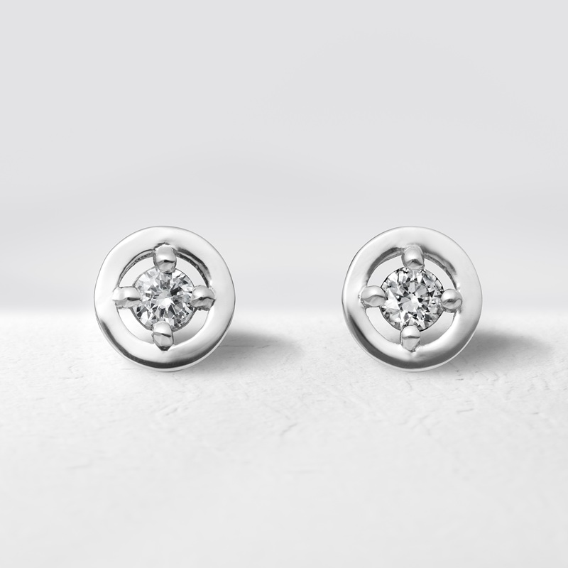 b250-013　プラチナ900 ダイヤモンド ピアス Kreis(クライス）