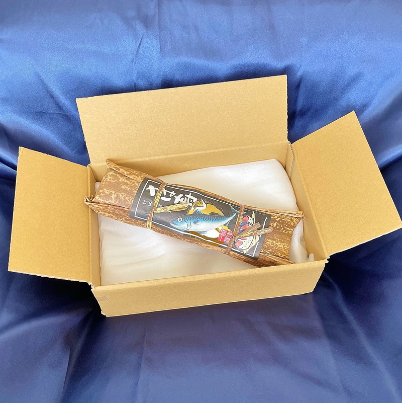 a12-210　特製さば寿司