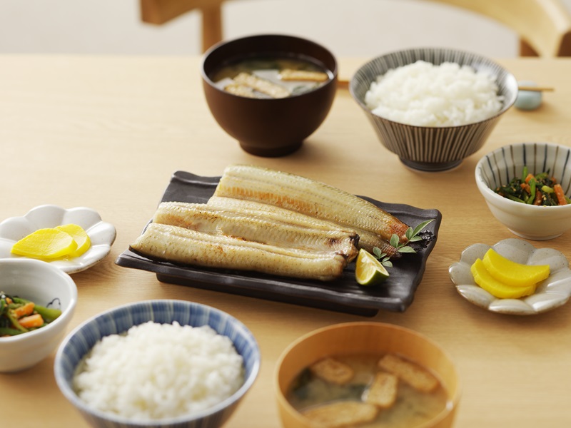 a15-647　珍しい「ウナギのひもの」【静岡産】