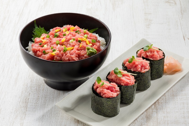 a60-026　ボイルたらばがにむき身 約1kg(ポーションカット) ネギトロ セット