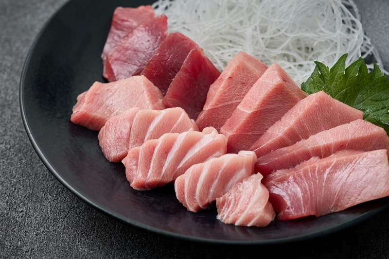 a11-158　天然 南マグロ ブーメラン 約300g