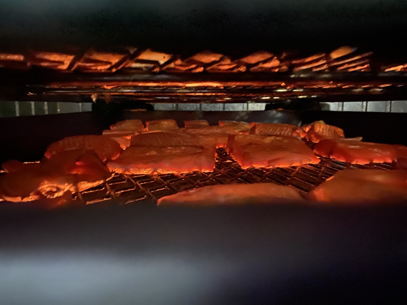 a21-073　鮭とさばの手火山燻製セット