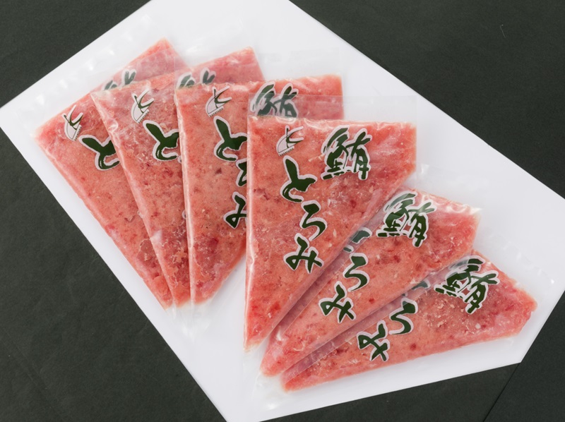 a60-026　ボイルたらばがにむき身 約1kg(ポーションカット) ネギトロ セット