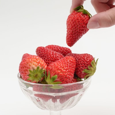 静岡県掛川市産　ミズノ農園の完熟いちご　『紅ほっぺ』約280g×4パック【配送不可地域：離島・北海道・沖縄県・東北・中国・四国・九州】