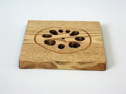 鍋敷き おしゃれ 木製 なべしき 無垢材 キッチン 雑貨 国産 栗の木 栗材 インテリア 藤枝家具 木工品 日用品 遊木舎 G22M ハスナベシキ M 静岡県 藤枝市