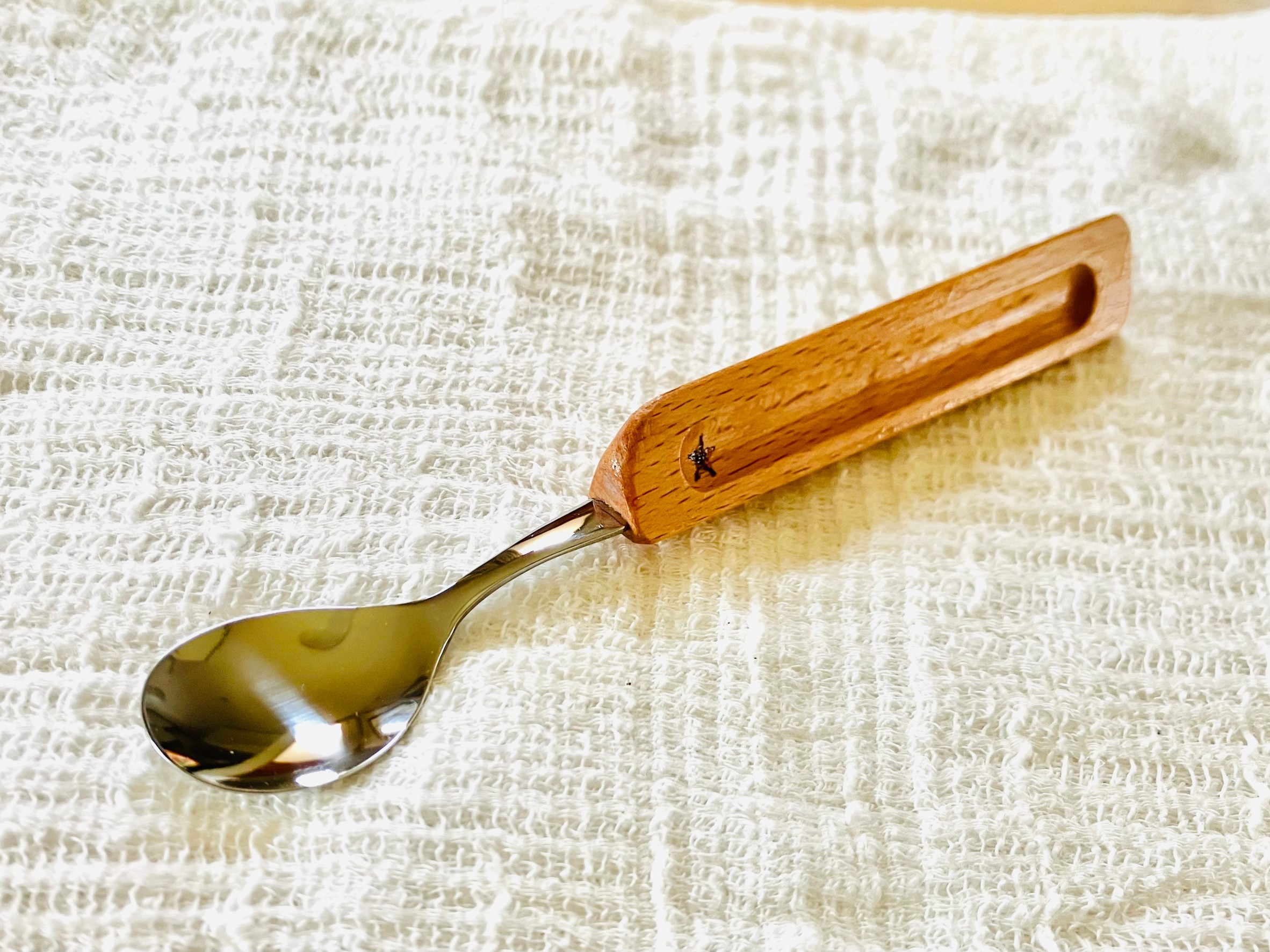 スプーン すぷうんおばちゃん の 三角 スプーン 右利き ネコ こども 持ち方 木製 食器 カトラリー 藤枝市 静岡県