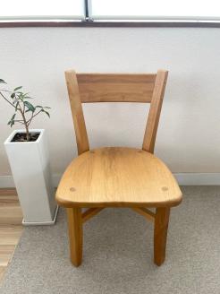 椅子 いす スツール チェア 無垢材 家具 おしゃれ 人気 おすすめ コンパクト 新生活 一人暮らし 国産 栗の木 栗材 ダイニングチェア 木製 藤枝家具 遊木舎 F07 Kチェア