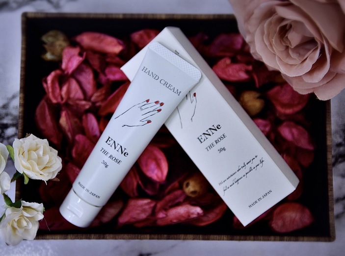 ハンドクリーム ENNe 4本セット WHITE FRAGRANCE ホワイトフレグランス THE ROSE ローズ LEMON BOUQUET レモンブーケ FRUITS COCKTAIL フルーツカクテル の香り 美容 ハンドケア サロン 保湿 しっとり ベタつかない 乾燥 国産 ギフト プレゼント 贈答用 静岡県 藤枝市