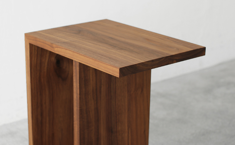 サイドテーブル tome kaku ウォールナット材 W41×D30×H50cm コの字 多目的 便利 テーブル 木 木材 秋山木工 家具 インテリア シンプル ナチュラル おしゃれ 国産 静岡県 藤枝市