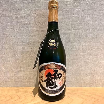 日本酒 初亀 大吟醸 愛 720ml 地酒 お酒 ギフト プレゼント 贈答 贈り物 祝い 記念日 静岡県 藤枝市