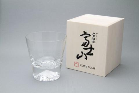 キリンウイスキー富士山麓シグニチャーブレンドと富士山グラス〈ロックグラス〉のセット【お酒 ウイスキー グラス】◇