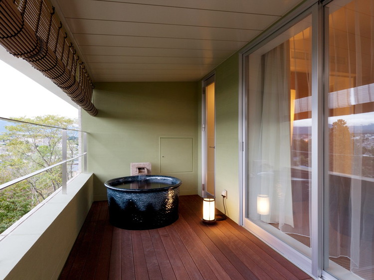 マースガーデンウッド御殿場 ペアご宿泊券 別館デラックス 2食付き