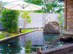 （平日限定）時之栖　ブルーベリーロッジ1泊朝食付き　宿泊ペアチケット