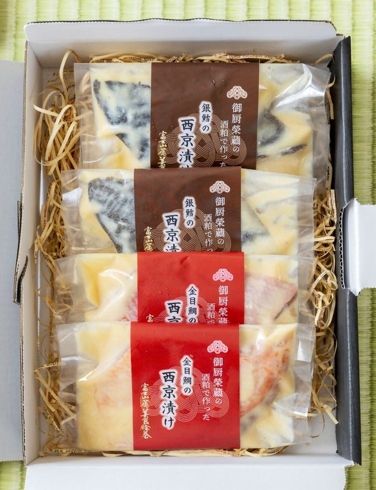 つぼぐち特製　銀鱈と金目鯛の西京漬け（各2枚）御厨榮蔵酒粕使用 ※離島への配送不可