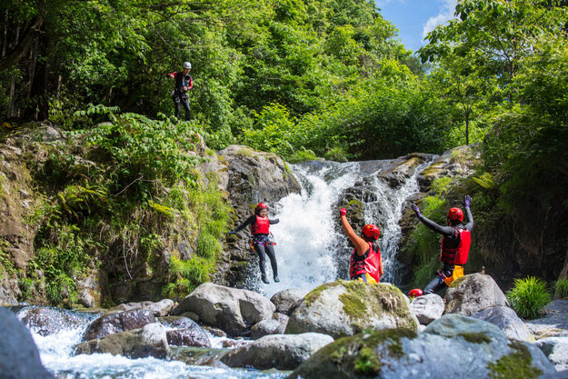 D-022　伊豆の清流でキャニオニング体験（２名様)