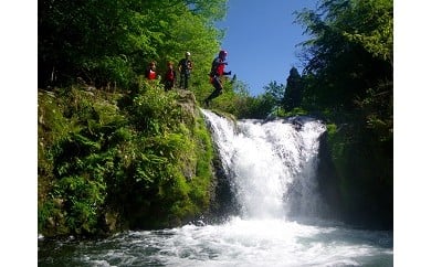 D-022　伊豆の清流でキャニオニング体験（２名様)