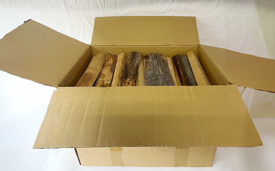 広葉樹の切れてる薪 各30cm 合計約17kg