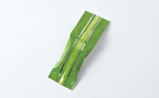 お茶の葉入りひとくち羊かん（18個入）