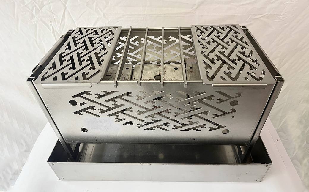 焚き火台 煌（きらめき）ステンレス製（灰受けトレイ・収納袋付）