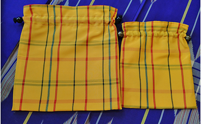 伊豆の踊子　着物地で作った手作り親子巾着袋 雑貨・日用品