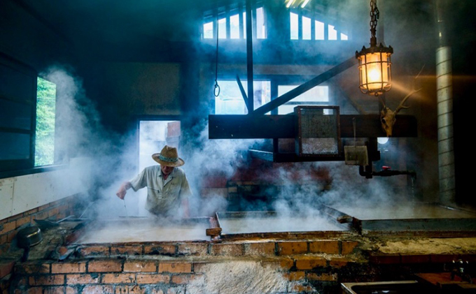 塩 檜樽三段窯仕込 満月の塩 200g 2個 セット 詰め合わせ 粗塩 荒塩 あらじお あら塩 あらしお 調味料 2個セット 静岡 静岡県 河津 河津町