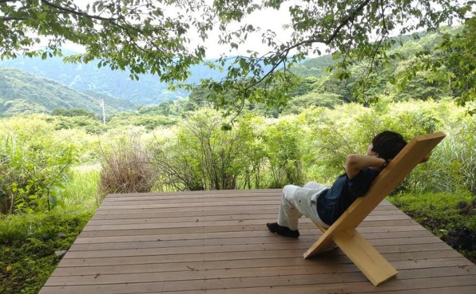 椅子 伊豆ひのきのリラックスチェア X かける君 伊豆森林組合製作 ひのき ひのきの香り 檜 木製 無垢材 家具 雑貨 日用品 インテリア イス シンプル エシカル 伊豆 静岡 静岡県 河津 河津町