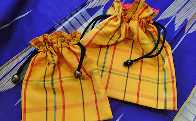 伊豆の踊子　着物地で作った手作り親子巾着袋 雑貨・日用品