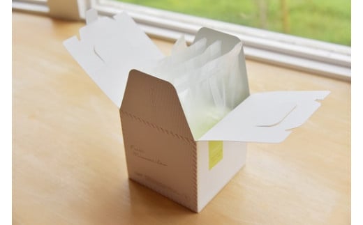 メロンロールミニ　4ヶ入　<AW-1>