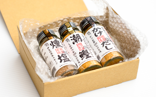 ｶﾈｻの「手火山造り素材ボトル詰め合わせ」 かけだし 潮鰹 塩 かつお ふりかけ こだわり 伝統 西伊豆