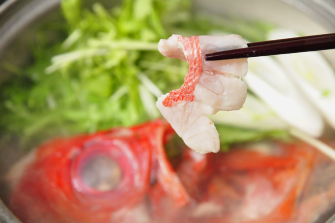 藤文の「金目鯛しゃぶしゃぶセット」 金目鯛 きんめ しゃぶしゃぶ ダシ 昆布 こんぶ 冷凍 伊豆 ギフト 御歳暮 御中元