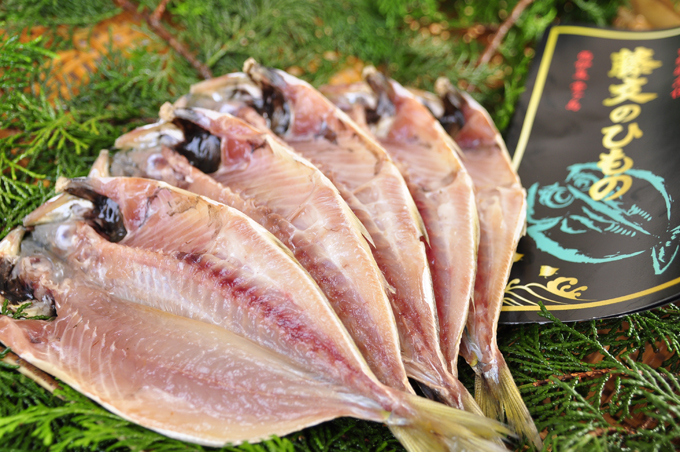 藤文の「西風ひものセット」 秋刀魚 さんまはりこ 鯵 あじ 金目鯛 干物 一夜干し 伊豆 ギフト 御歳暮 御中元