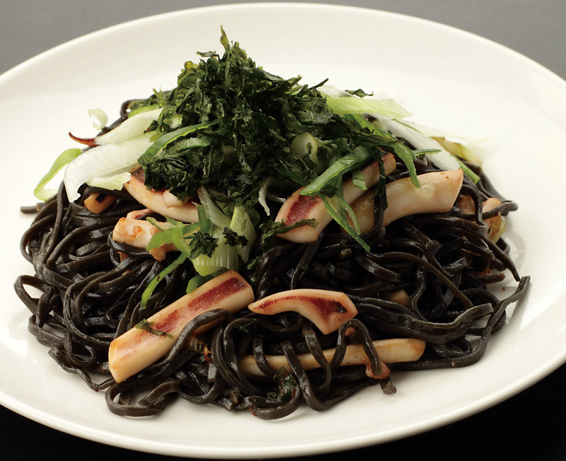 堂ヶ島製麺の「海賊焼・海賊ラーメンセット」 イカ墨 いかすみ 海賊焼 海賊ラーメン 焼きそば ラーメン 冷蔵 伊豆 ギフト お歳暮 お中元