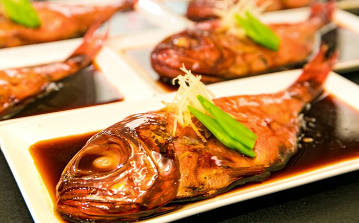 藤文の「お手ごろ金目鯛煮付セット定期便」（年６回） 金目鯛 きんめ 煮付け 煮つけ 250ｇ 定期便 冷凍 伊豆 ギフト 御歳暮 御中元