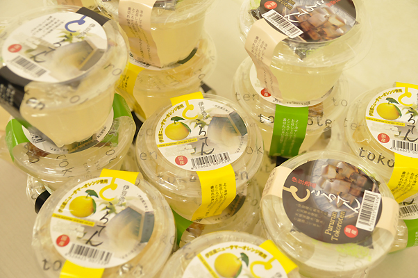 三角屋水産の「西伊豆のところてん詰合せ（12個入）」 心太 天草 選択 酢醤油 ニューサマーオレンジ わさび 黒みつ 海藻 ところてんセット