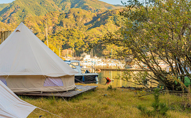西伊豆の海沿いSeaside Base ARARI グランピング　１泊宿泊券１名様（素泊まり） 宿泊 グランピング 体験 旅行 海 夕陽 伊豆