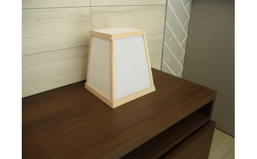 1S3いやしの金時アロマ・ライト(台形型)ひのきオイル