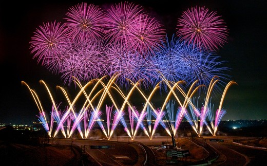 B61【2026年4月11日（土）開催】「富士山花火 vs スピードウェイ2026」富士スピードウェイ内駐車場チケット（普通乗用車）1台