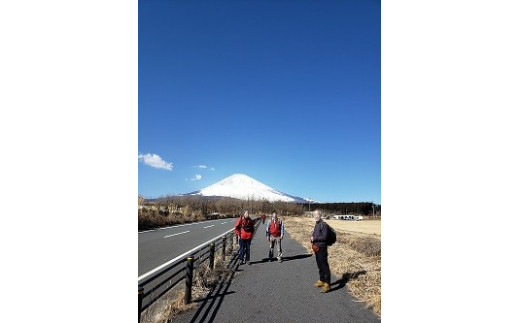 P36富士山・三国山・明神山・金時山のガイド利用券（ガイド1名×1日分）