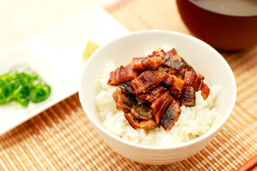 うなぎ 国産 ひつまぶしの素 50g 3パック 計150g 冷凍 真空パック [ヤマカ松本商店 静岡県 吉田町 22424490] ウナギ 鰻 ひつまぶし 蒲焼き 蒲焼 うなぎ蒲焼 鰻蒲焼 きざみ 刻み unagi