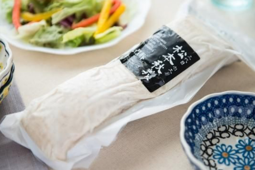 まっ黒煮豚400g×1 まっ白煮豚400g×1 [吉田ハム工場 静岡県 吉田町 22424672] 煮豚 松本秋義 冷凍 食品 豚肉 豚バラ肉 チャーシュー ブロック 焼き豚 肉 角煮 豚角煮 保存料 おつまみ おかず つまみ