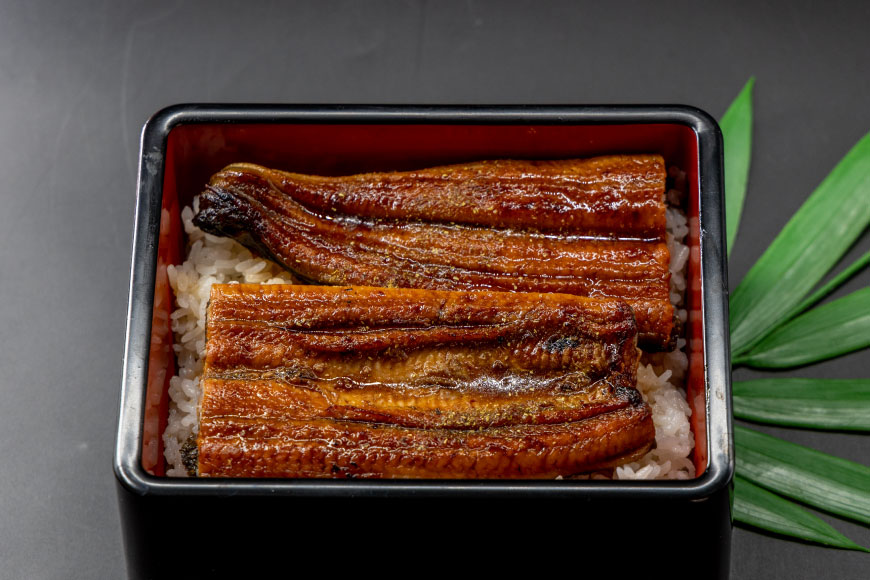 うなぎ 国産 うなぎ蒲焼セット カット2P (80g×2P 小袋たれ山椒付×2P) [静岡うなぎ漁業協同組合 静岡県 吉田町 22424689] 静岡県産 吉田町産 鰻 ウナギ 蒲焼き 蒲焼 かば焼き カバヤキ 真空パック 冷凍 うなぎ うな丼 うな重 鰻重 土用の丑の日 丑の日