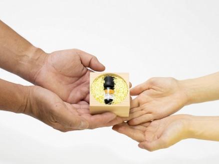 KAGYA JAPAN エッセンシャルオイル5ml【YUZU】＆KAGYA JAPAN オリジナル ヒノキのディフューザー